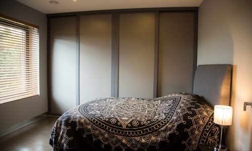 Shaker-Graphite-Anthracite-Linen-1-2-1024x683